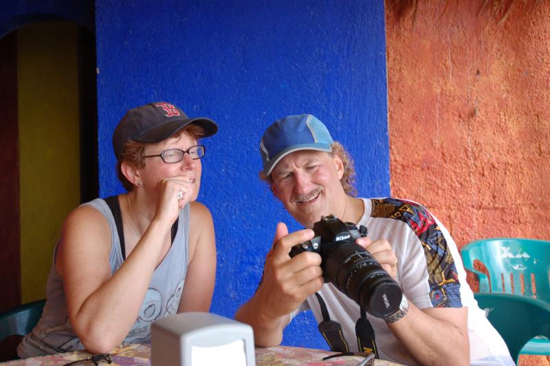 Tia, David & Camera at the Mango
